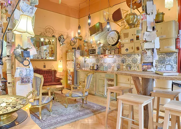 Lavender Circus Hostel, Doubles & Ensuites Budapeşte